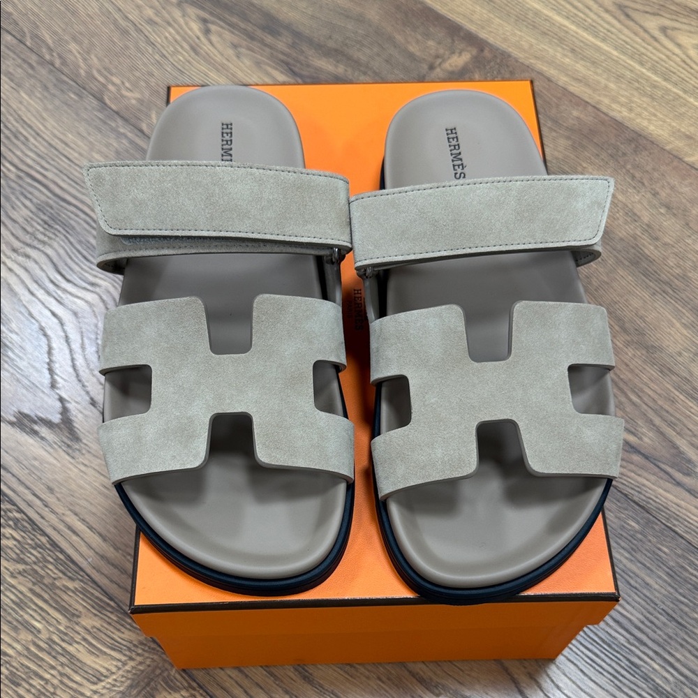 Hermes Beige Suede Flats